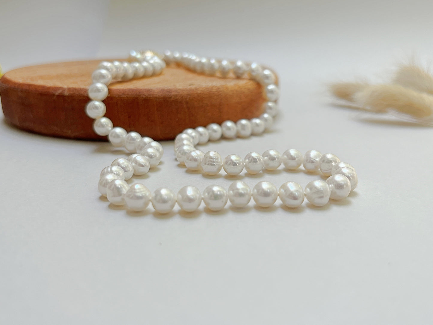 Classic Pearl Necklace
