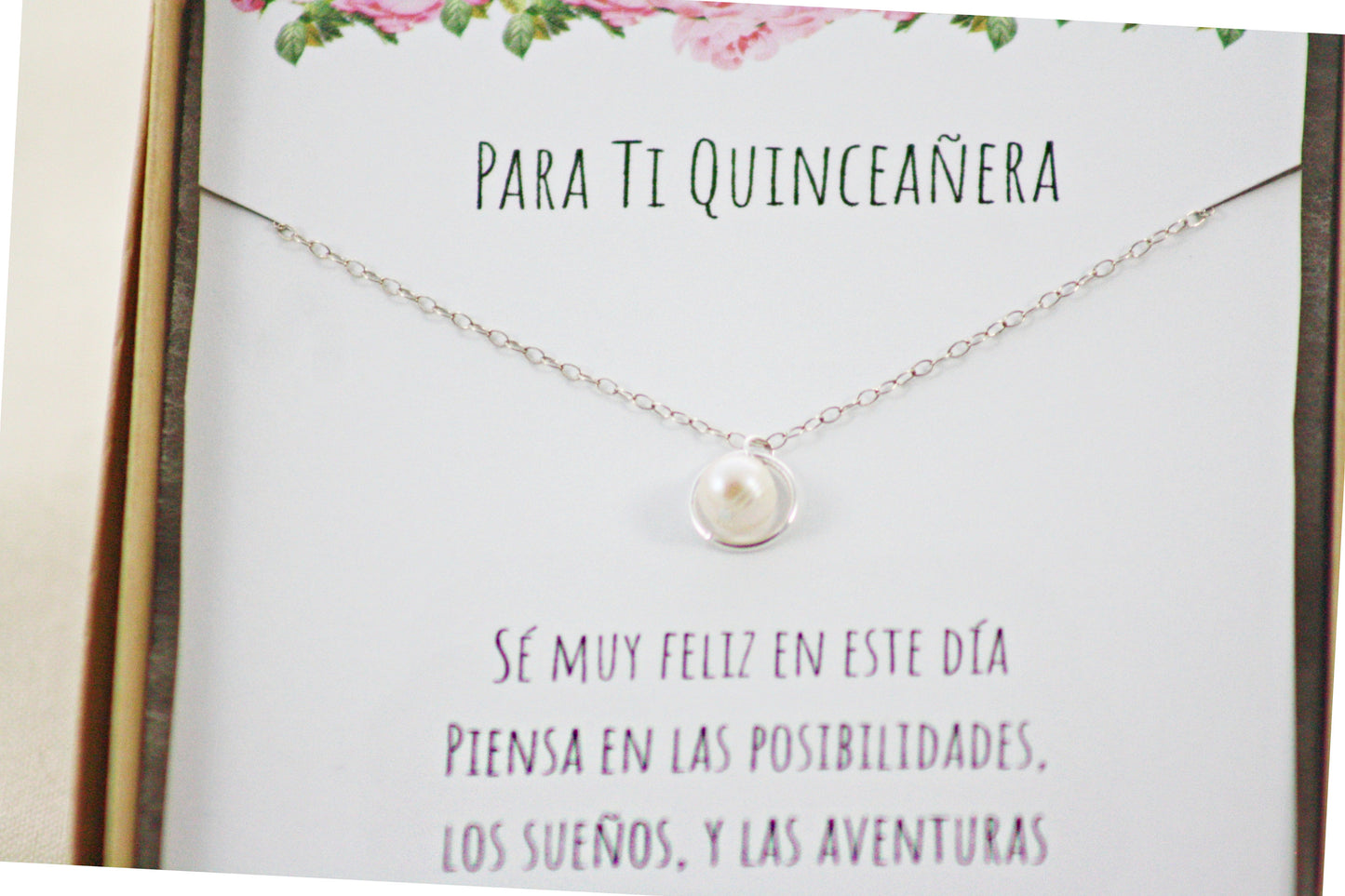 Para Ti Quinceañera Pearl Pendant