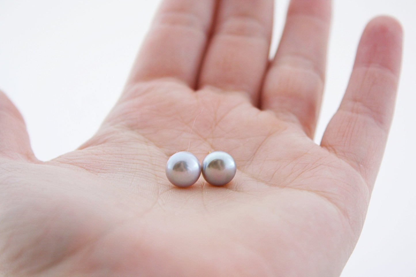 Cirrus Gray Pearl Studs