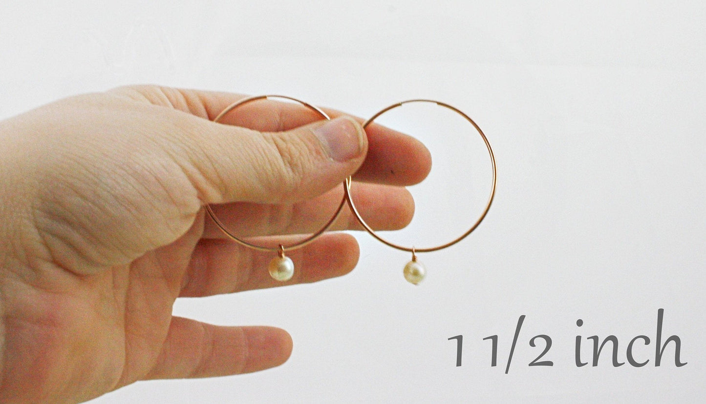 Single pearl hoops 1 1/2 inch