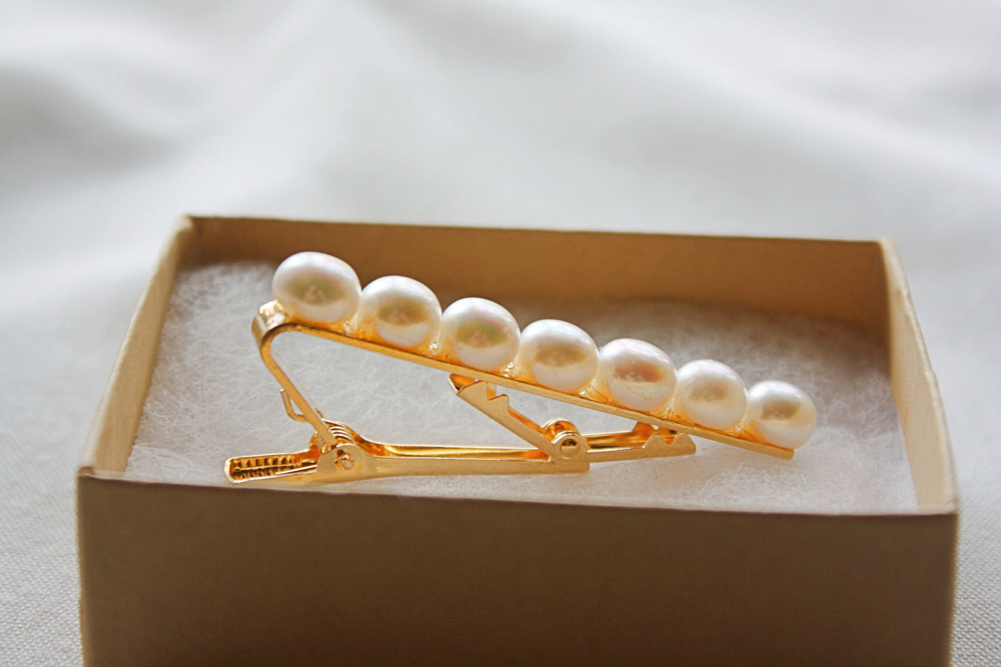 Classic White Pearl Tie Clip