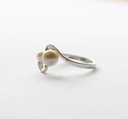Asymmetric Saltwater Pearl Ring
