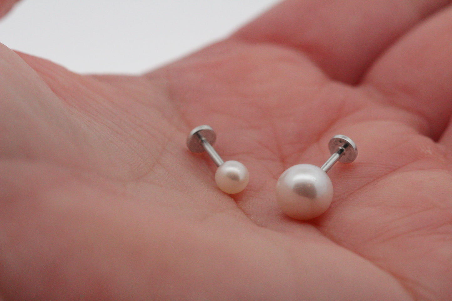 Sterling Silver Saltwater Pearl Flat Back Stud: Single 18 Gauge Hypoallergenic Labret, Comfort Labret for Helix, Conch, Tragus, and Lobe Piercings
