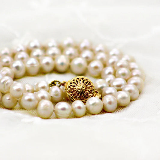 Classic Pearl Necklace