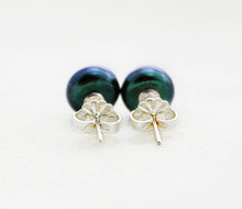 Load image into Gallery viewer, Midnight Black Pearl Studs
