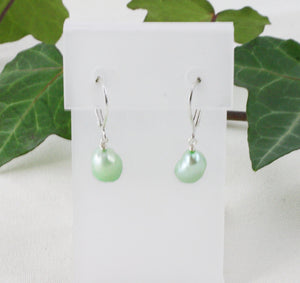Mint Green Pearl Earrings, Mint Green Drop Earrings, Mint Green Bridesmaid Earrings, Mint Green Wedding Earrings, Baroque Freshwater Pearls