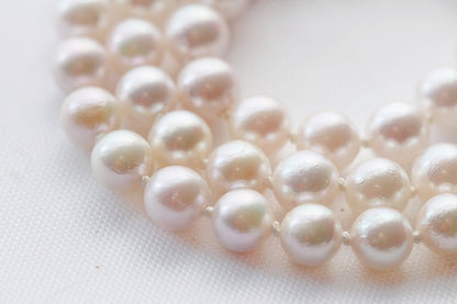 Akoya pearls hand knotted close up